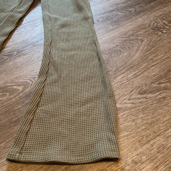 Aerie waffle wide leg sweats - Picture 4 of 4